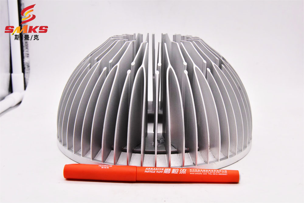 <a href='http://www.005251.com' target='_blank'><u>流體拋光機(jī)</u></a>