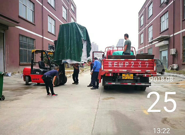 自動<a href='http://www.005251.com' target='_blank'><u>去毛刺機(jī)</u></a>