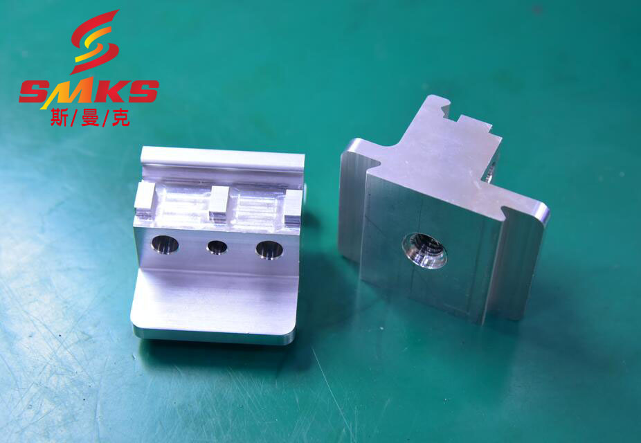 鋁合金<a href='http://www.005251.com' target='_blank'><u>交叉孔去毛刺</u></a>最新工藝