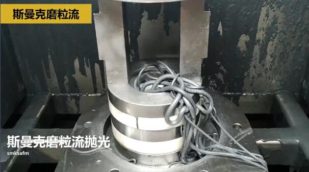 磨粒流對航空3D打印件拋光，切開看效果！