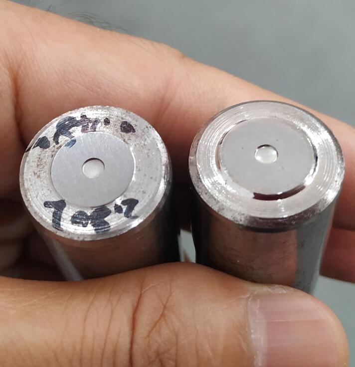  這種盲孔普通流體拋光機拋不成，得用鏡面噴砂機 